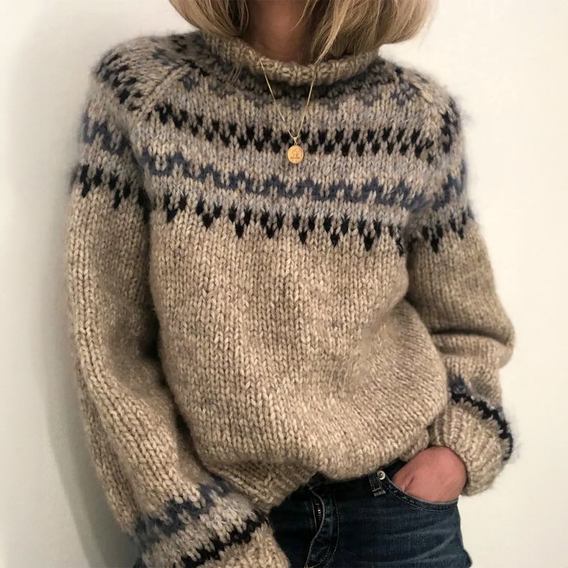 Women's warm and comfortable sweater with nordic design