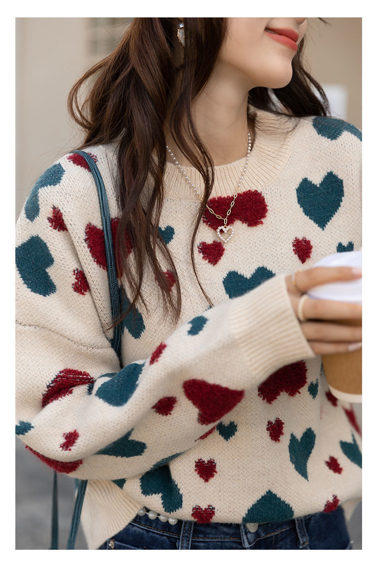 Women's long sleeve heart-print oversized knit sweater