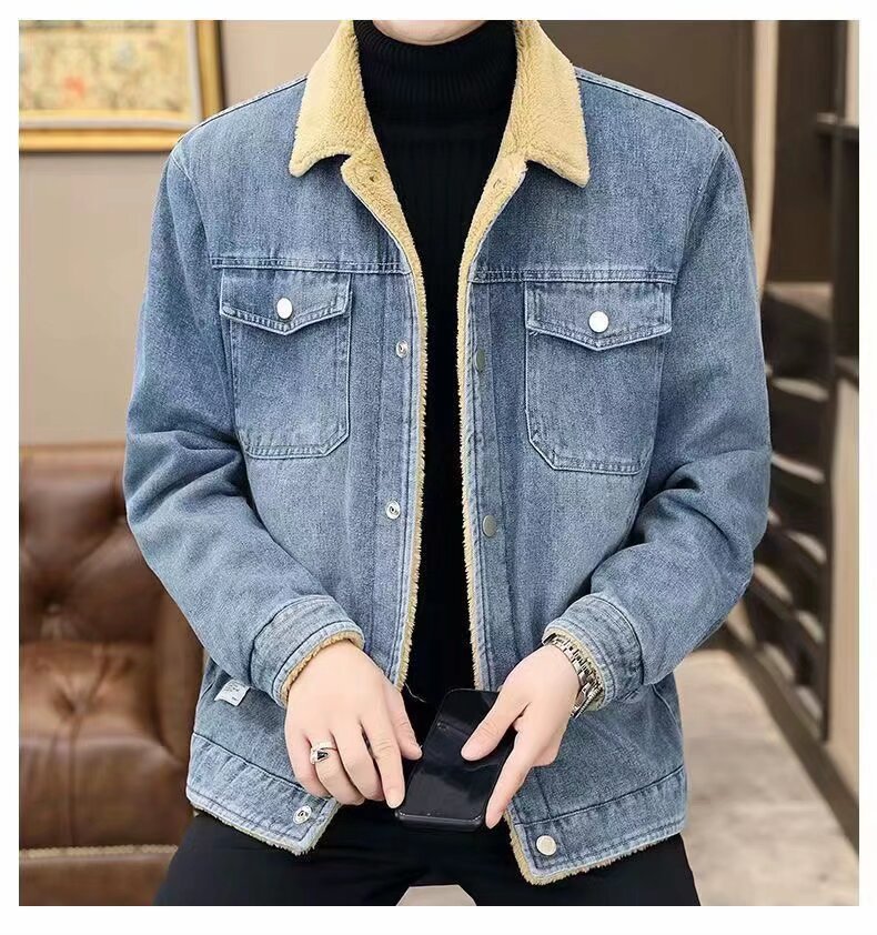 Men’s long sleeve winter denim jacket with front pockets