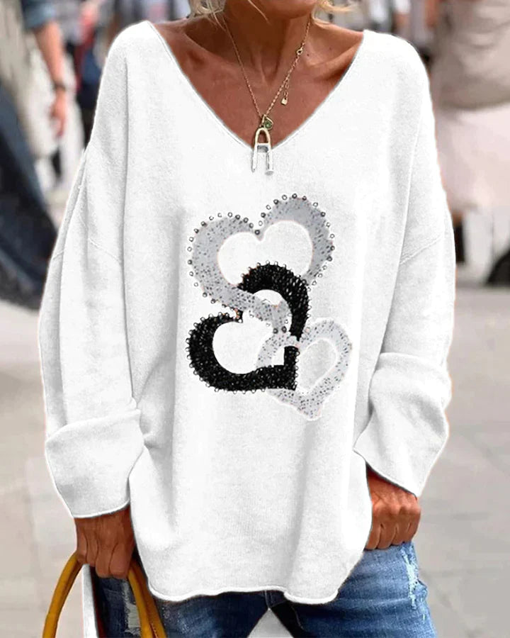 Women's heart graphic oversized sweater for cozy casual wear