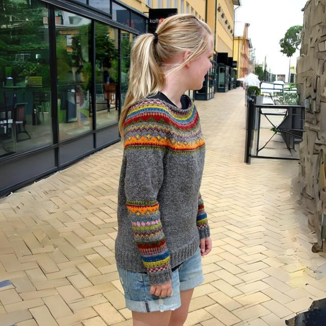 Aina - Retro Sweater