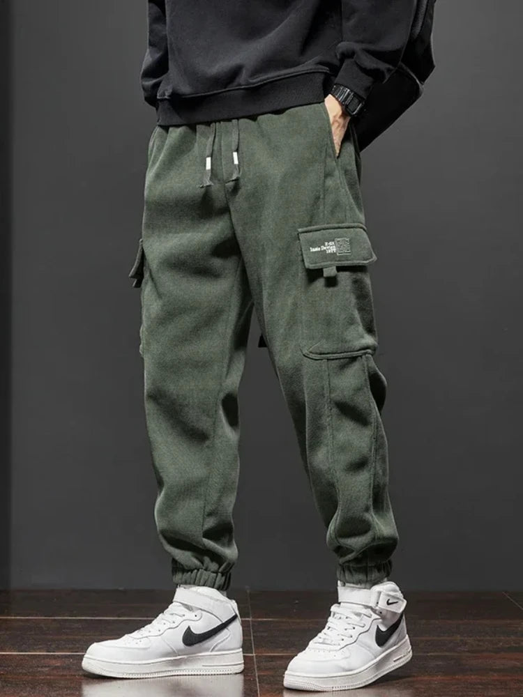 Men's modern cargo jogger pants