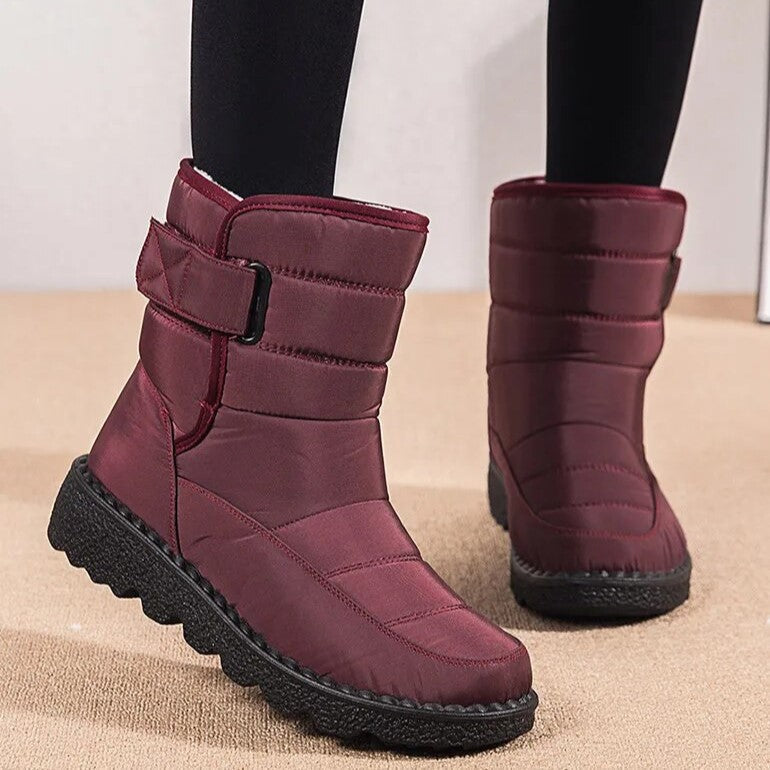 Women's winter boots with velcro strap