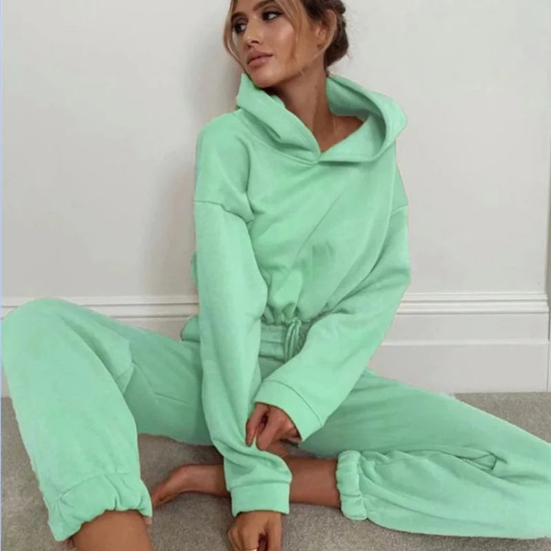 Women's long-sleeved leisure set