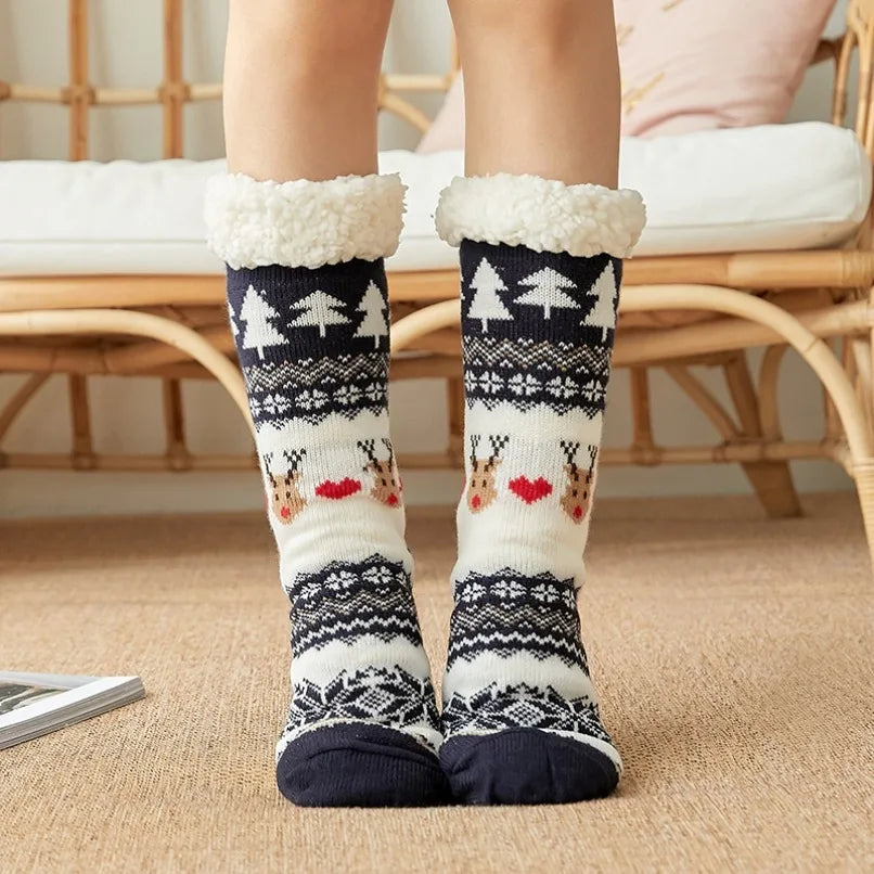 Isla Fleece Relaxed Fit Slipper Socks | Fuzzy Cuff Christmas Motif Slipper Socks