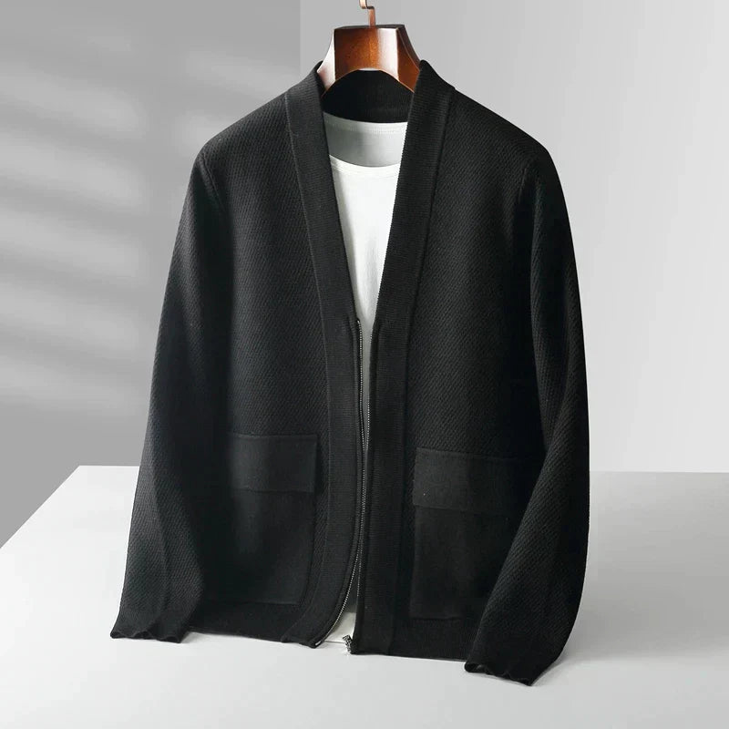 Men's lightweight cardigan for versatile layering