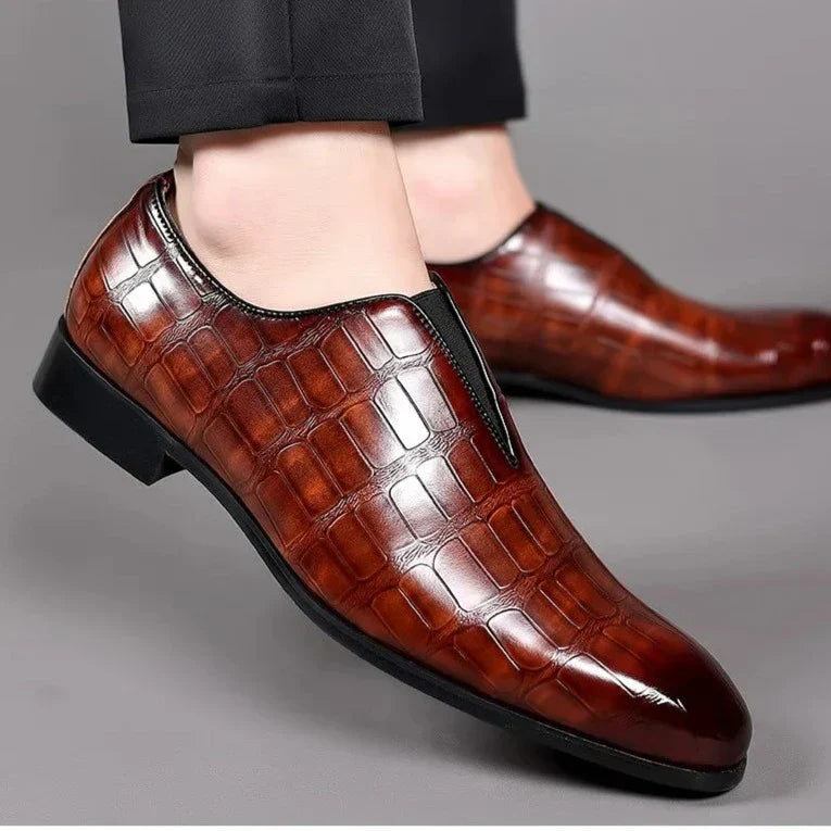 Men's leather loafers with elastic gore