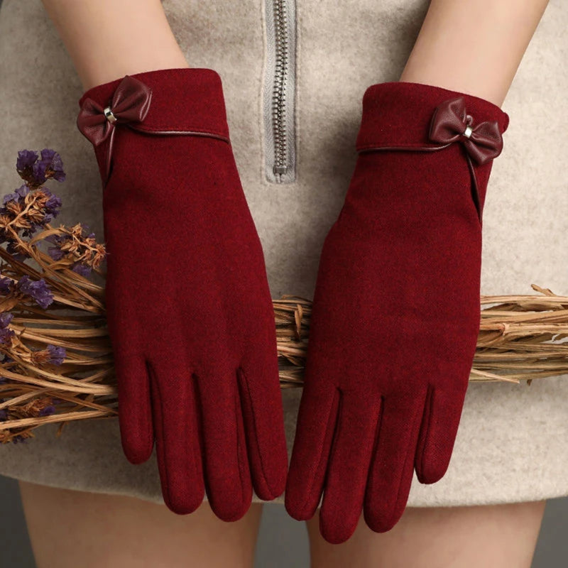 Amelia Wool-Blend Form-Fitting Gloves | Bow Detail Contrast Trim Gloves