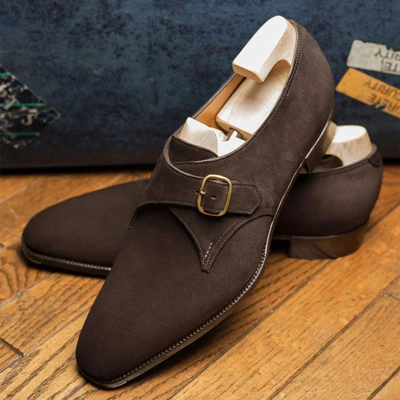 Men's single monk strap shoes with buckle closure