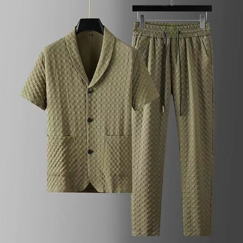 Men's comfortable two-piece set in olive green