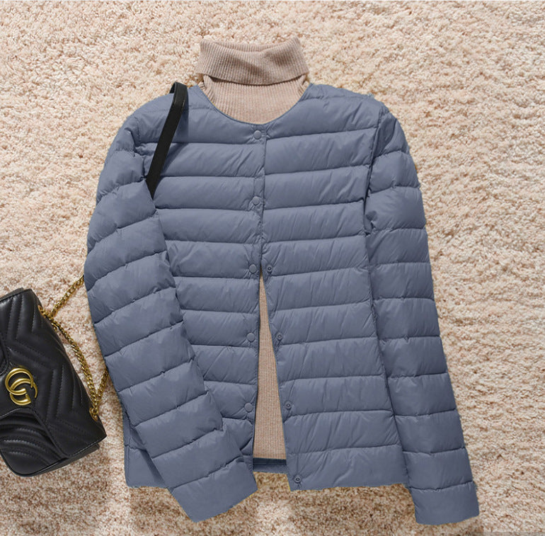 Women's light and short style puffer jacket