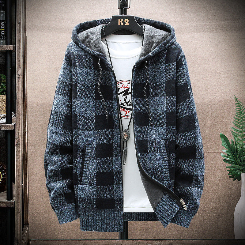 Men’s hooded sweater with plaid design