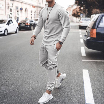 Men's long sleeve top and sweatpants set