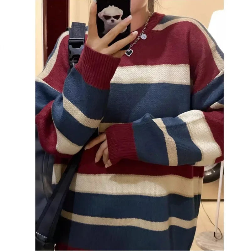 Women's oversized striped sweater for casual cool