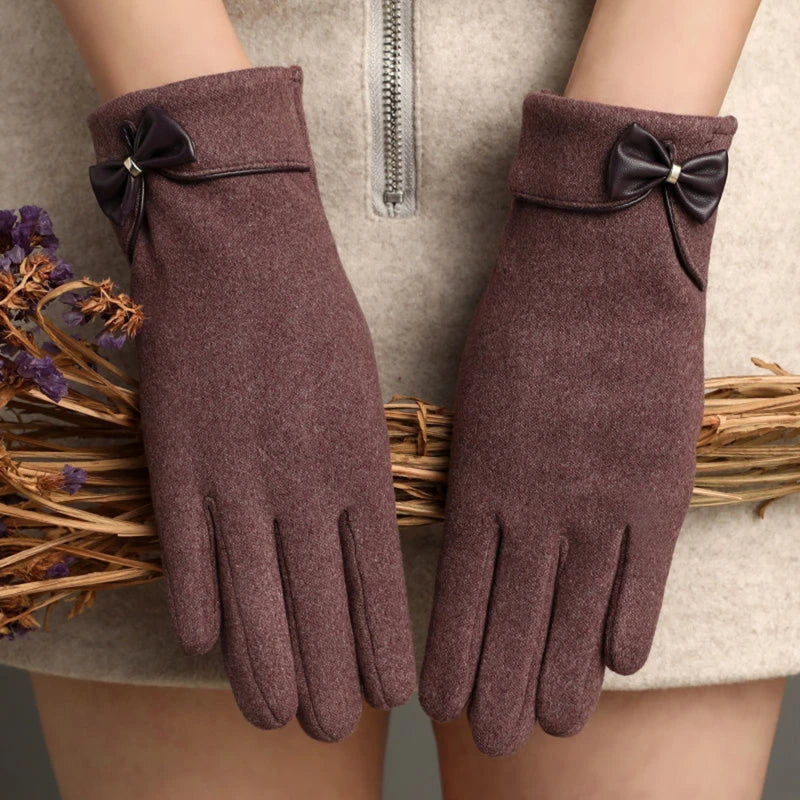 Amelia Wool-Blend Form-Fitting Gloves | Bow Detail Contrast Trim Gloves