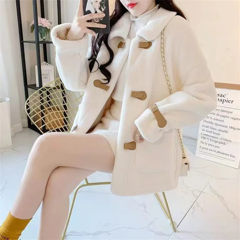 Women's urban toggle closure coat