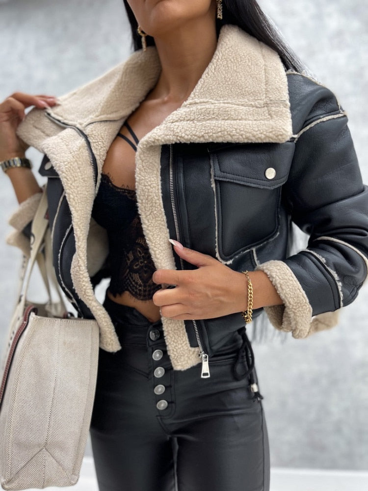 Women’s Cropped Jacket – Faux Leather – Shearling Lined – Wide Collar – Zip Front