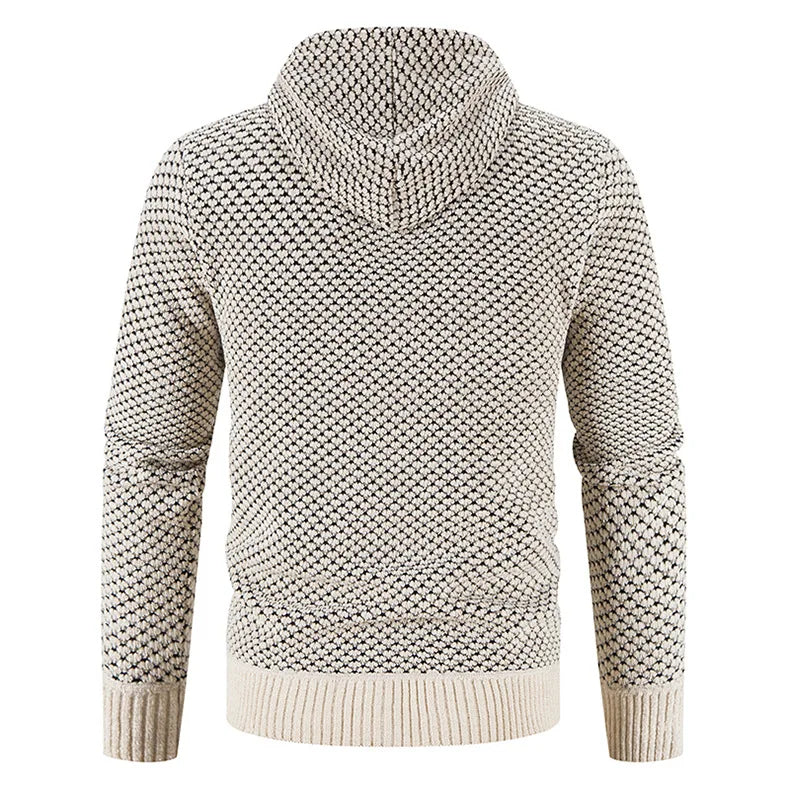 Men's warm zip-up sweater with pockets