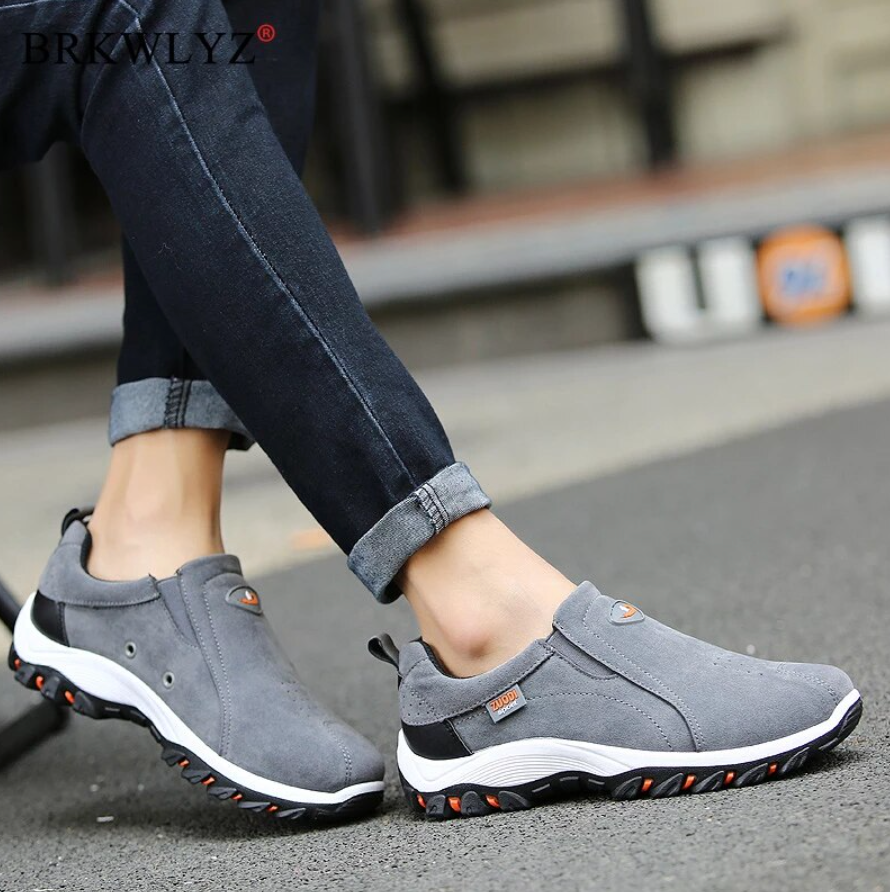 Men’s lightweight slip-on sneakers