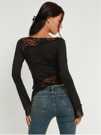 Women's lace-paneled top for an alluring touch