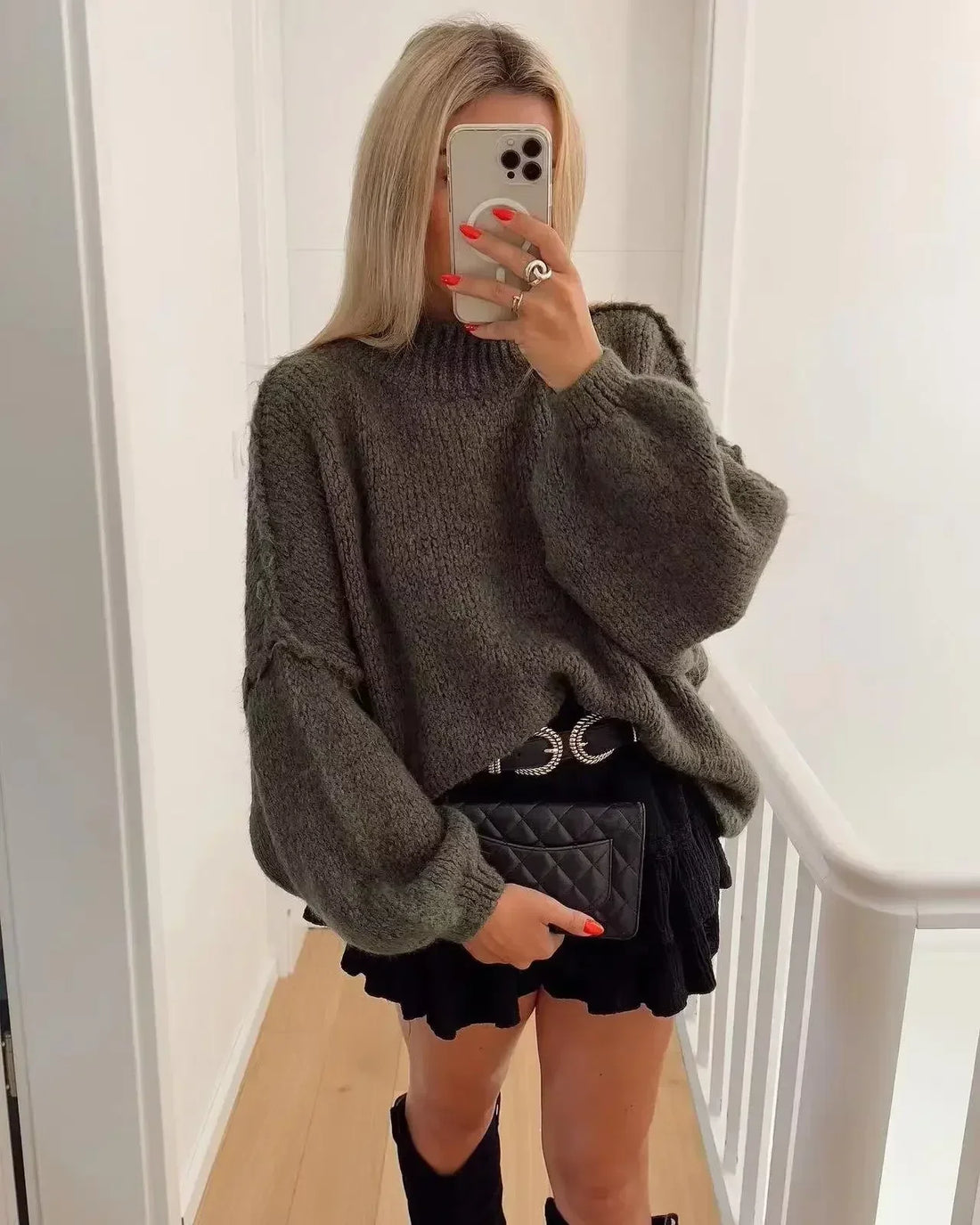 Women's cozy balloon sleeve sweater