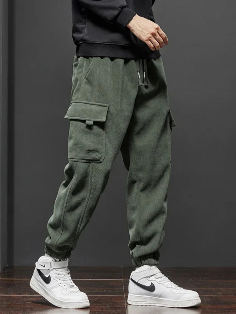 Men's modern cargo jogger pants