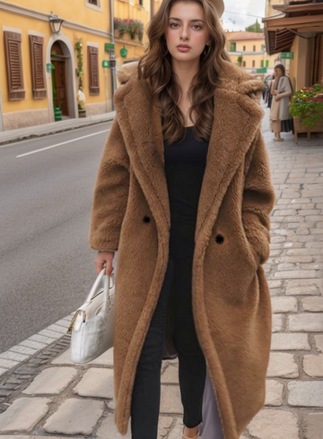 Women's urban chic teddy coat