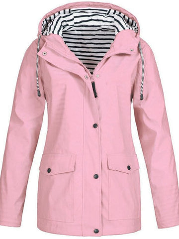 Comfortable loose fit hooded outdoor jacket