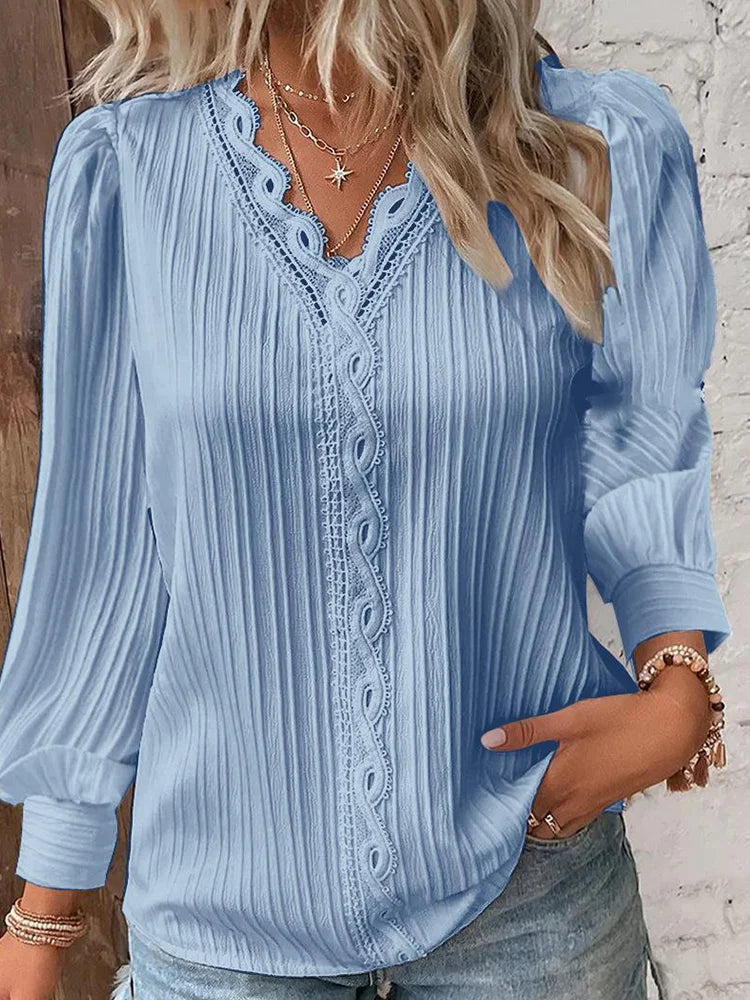 Women's lace trim pleated blouse for effortless elegance