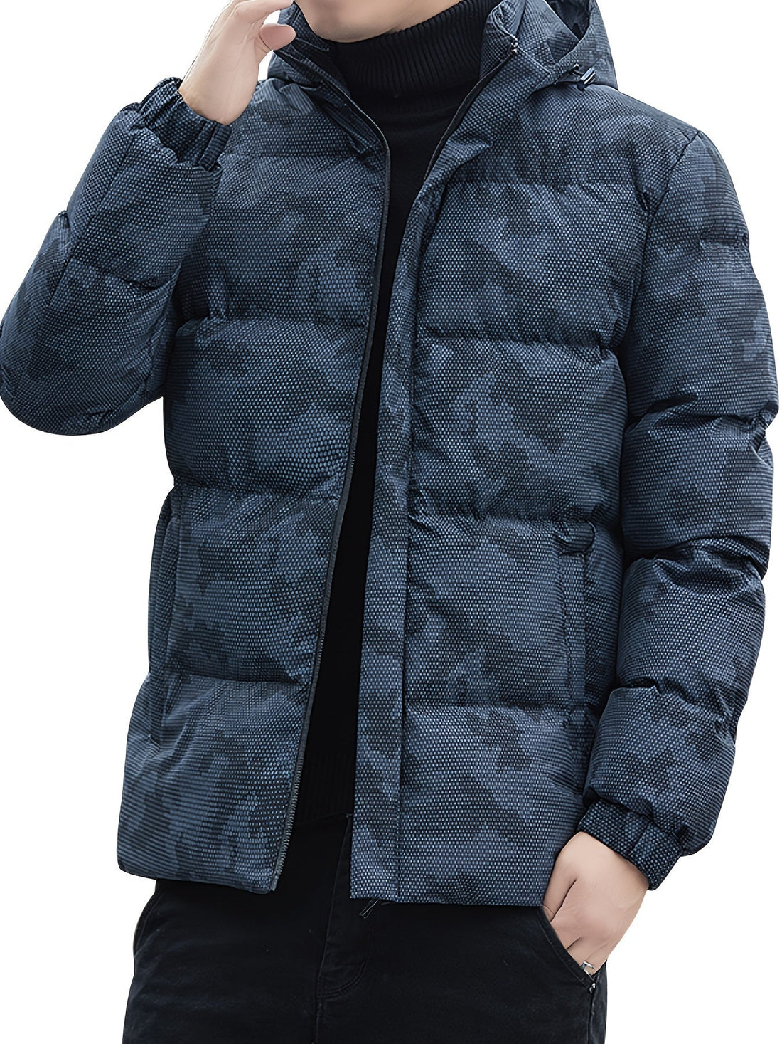 Casual hooded men's jacket with warm camouflage design