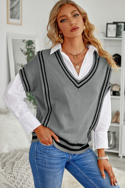 Reina - v-neck short sleeve striped sweater