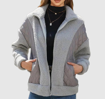 Women's quilted fleece zip-up jacket for ultimate comfort