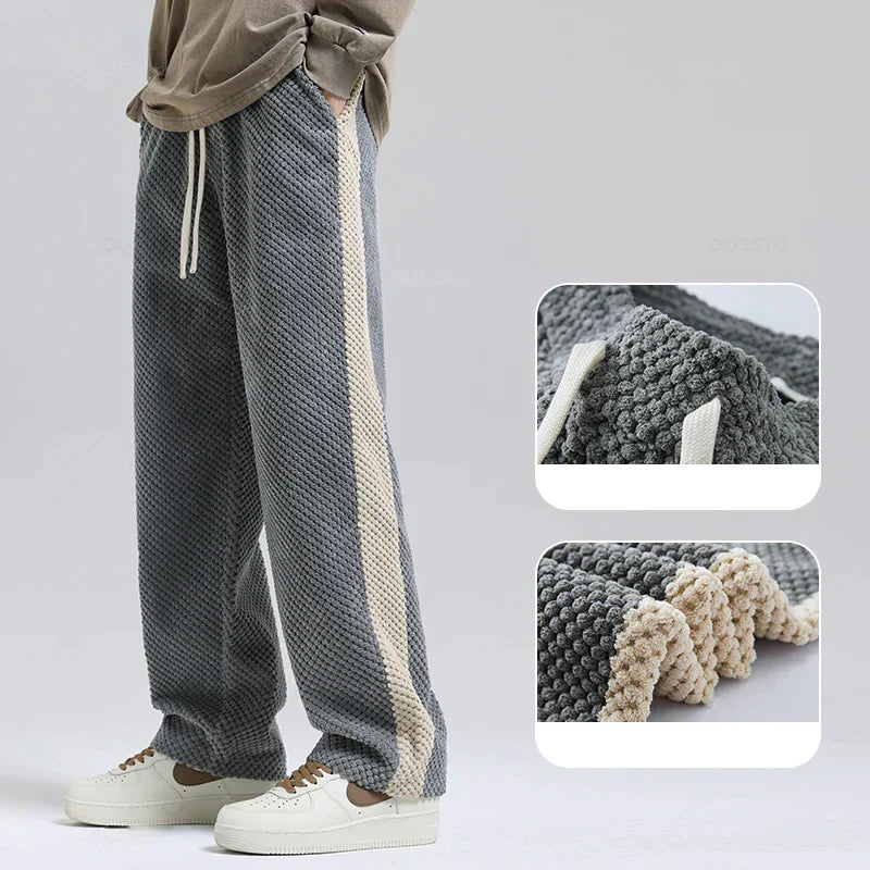 Men's knitted joggers with contrasting side stripes