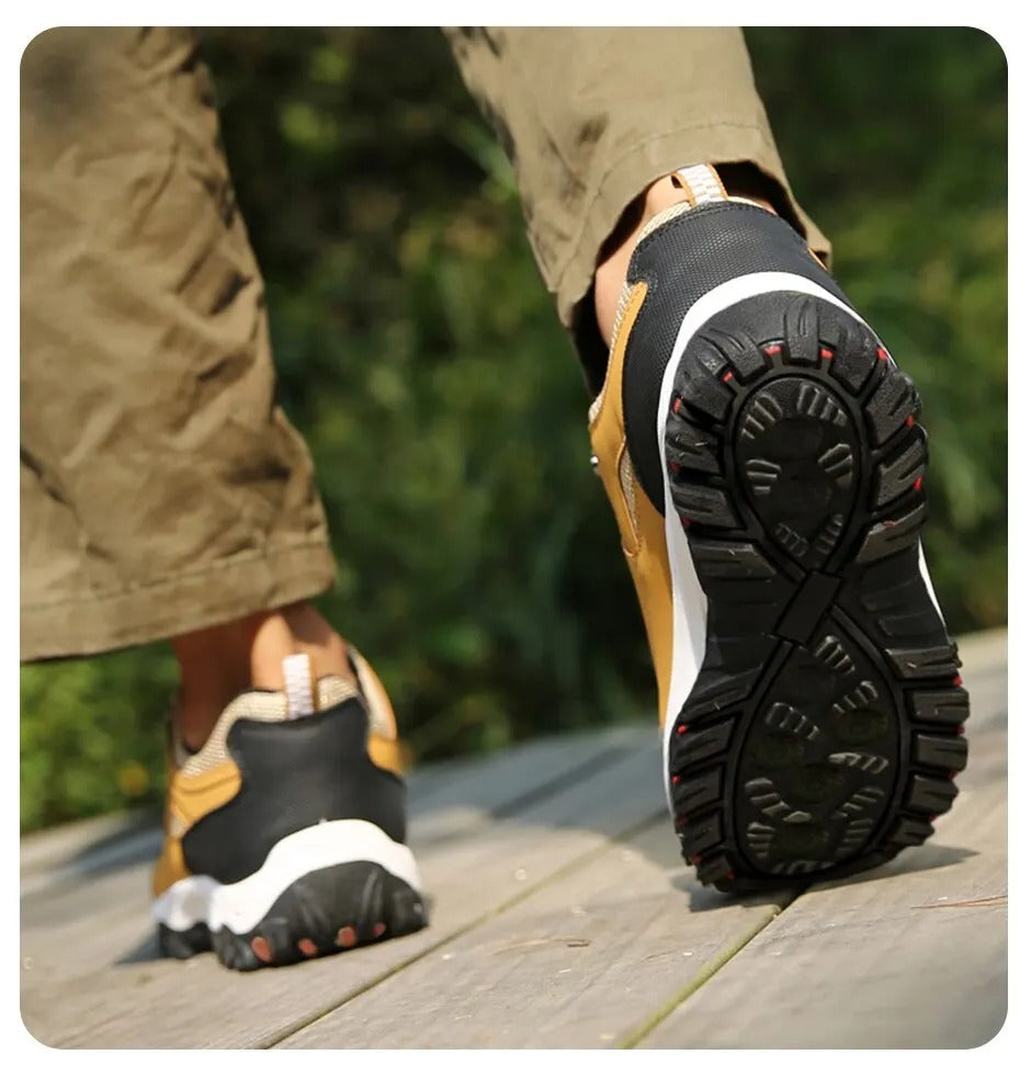 Men low-top outdoor hiking shoes