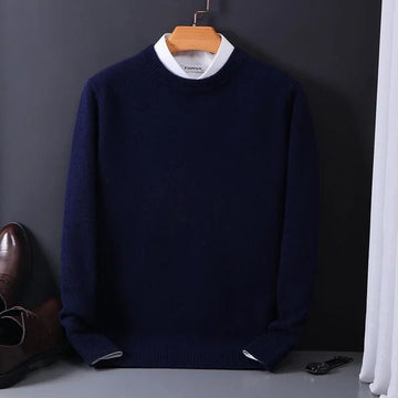 Men's solid crewneck sweater