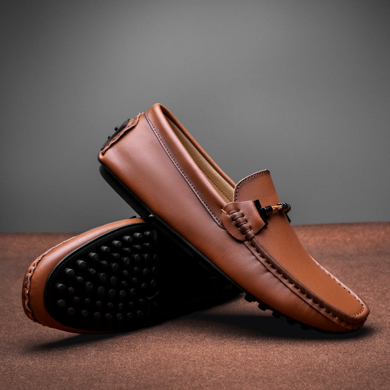 Men's leather loafers with metal buckle