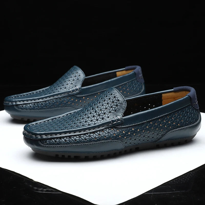 Men's slip-on loafers with weaved pattern