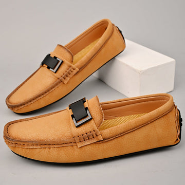 Men's tassel loafers with slip-on design