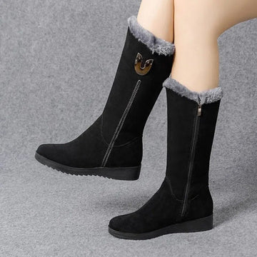 Elegant flat women's boots for casual outings and winter wear