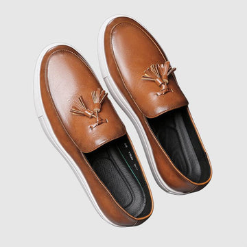 Men's leather loafers with tassels