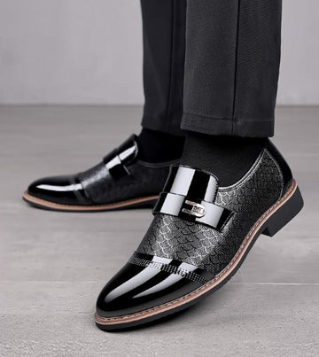 Men's business casual loafers with stylish carved design