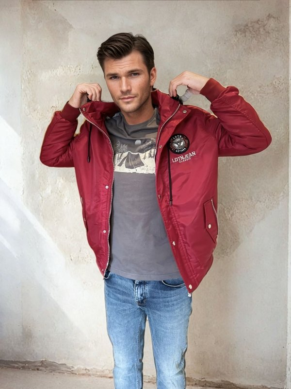 Trendy men's hooded jacket with ribbed hem and zipper pockets