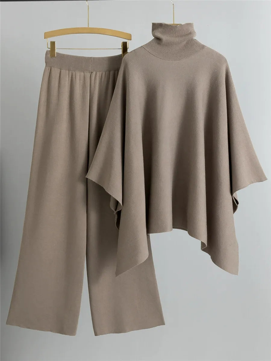 Women’s Two-Piece Knit Suit – High Neck Cape Top – Wide-Leg Pants – Relaxed Fit
