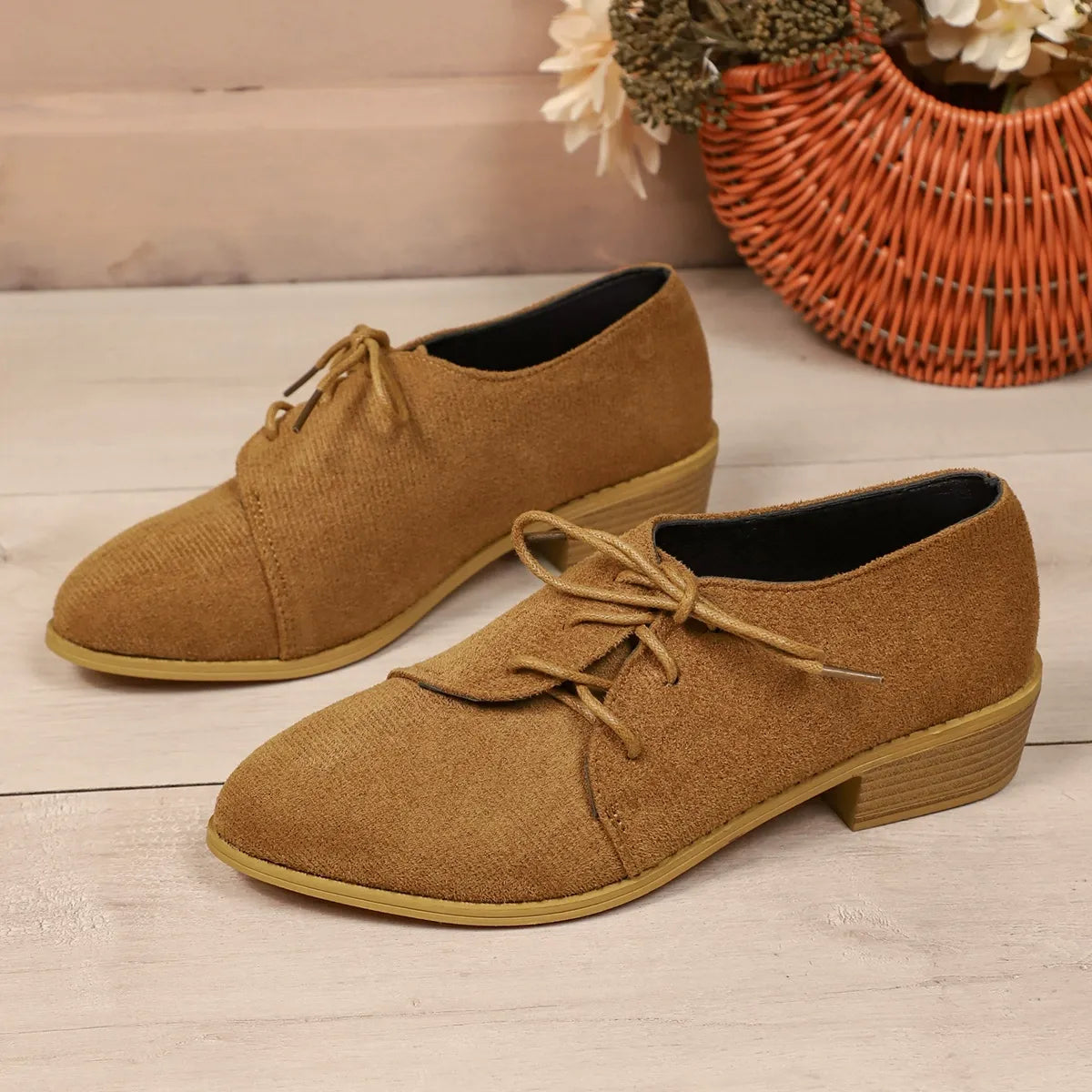 Women’s Lace-Up Shoes – Pointed Toe – Textured Fabric – Low Block Heel – Ankle Coverage