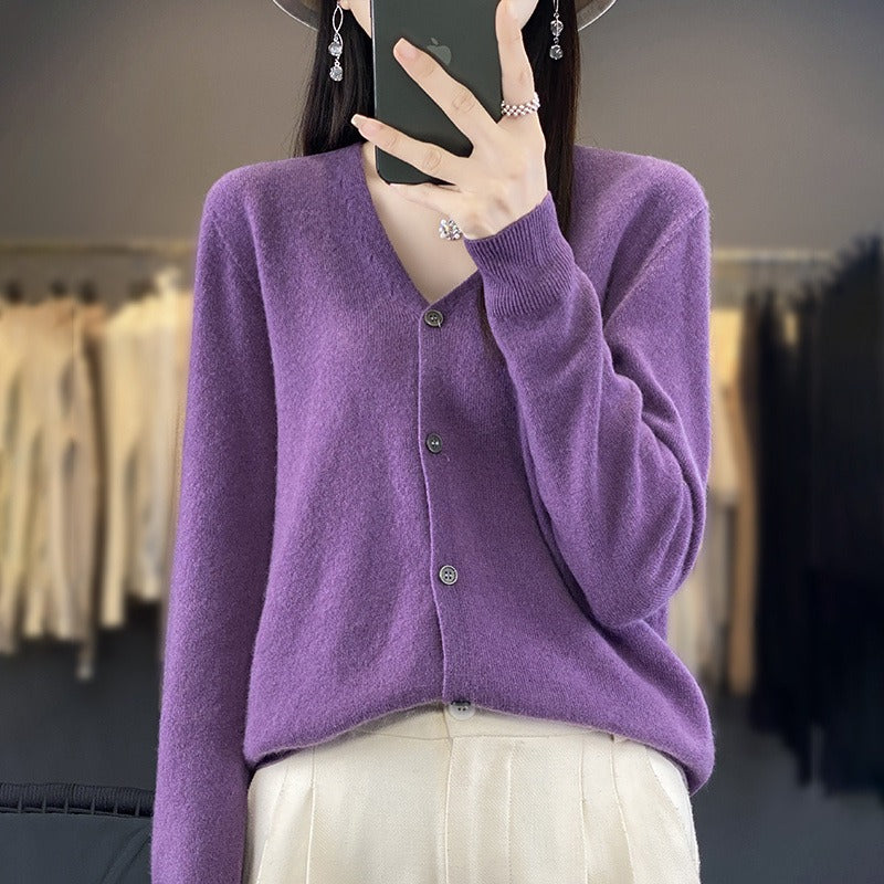 Women’s Cardigan – Wool Knit – Relaxed Fit – V-Neck – Button Front – Long Sleeve