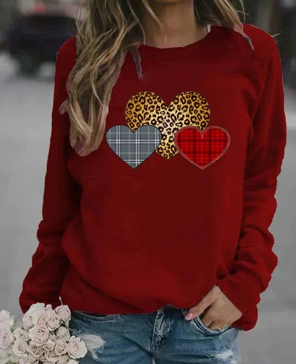 Women’s Sweatshirt – Loose Fit – Long Sleeve – Cotton Blend – Graphic Heart Print