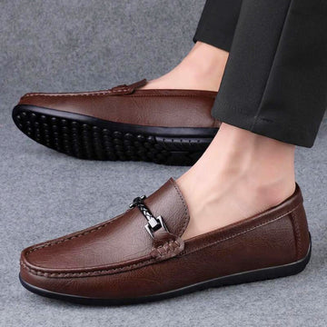 Comfortable men’s loafers for business casual and leisure use