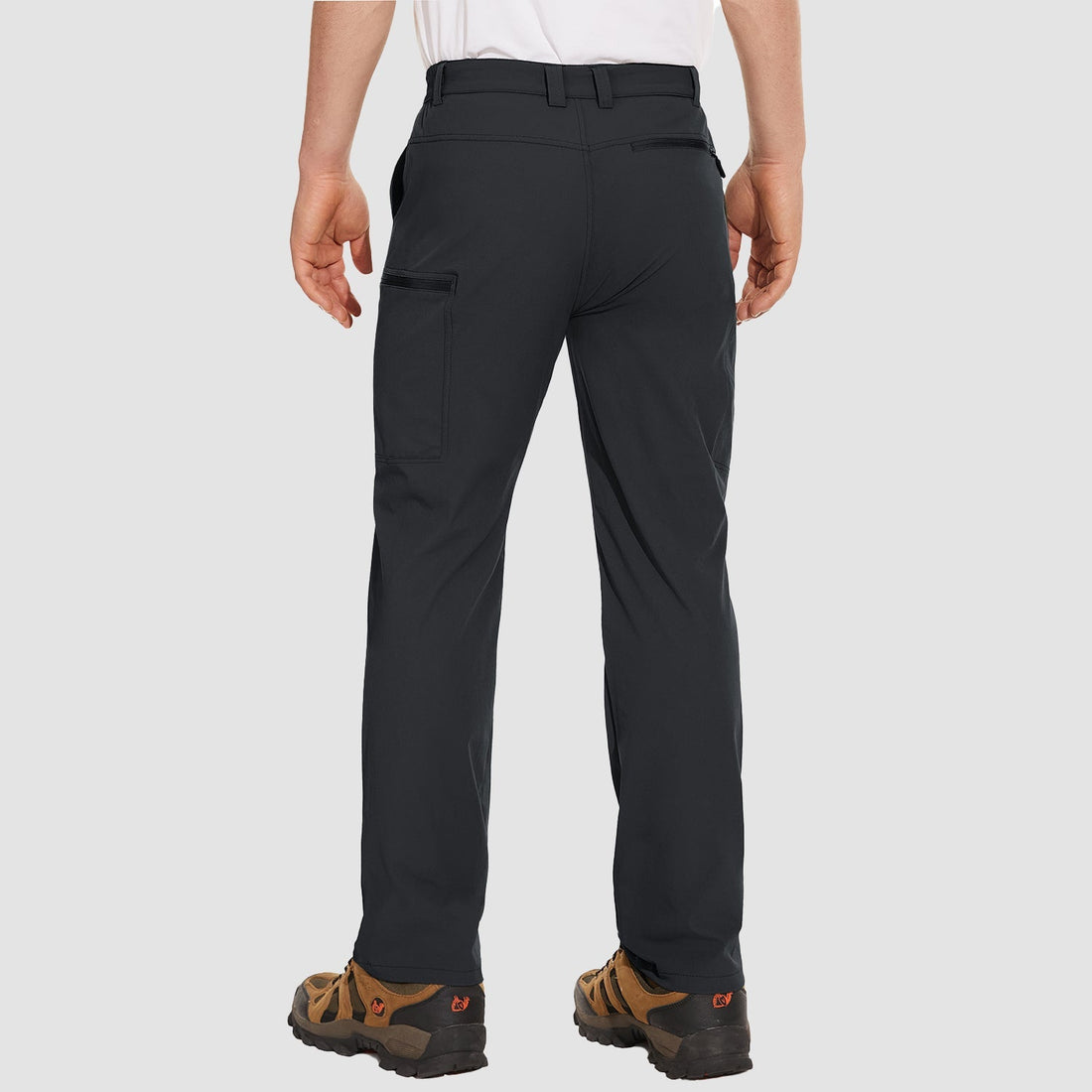 Lightweight cargo pants for men with multiple pockets