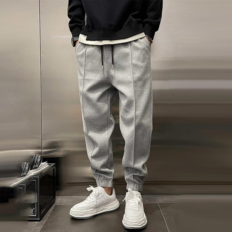 Men's modern jogger pants