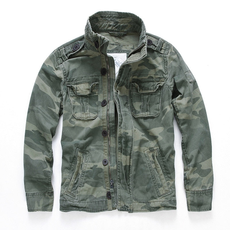 Men's military-inspired jacket with pockets